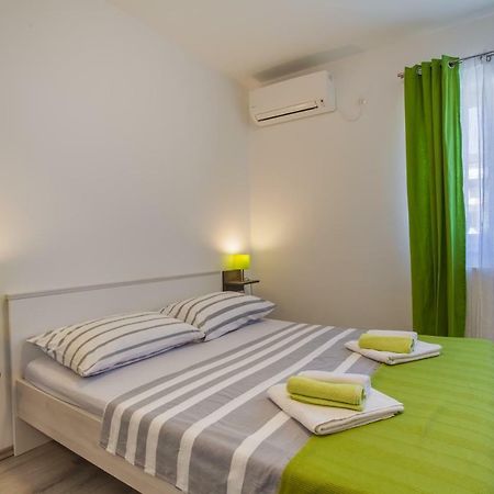 Room Elelina Cres Exteriér fotografie